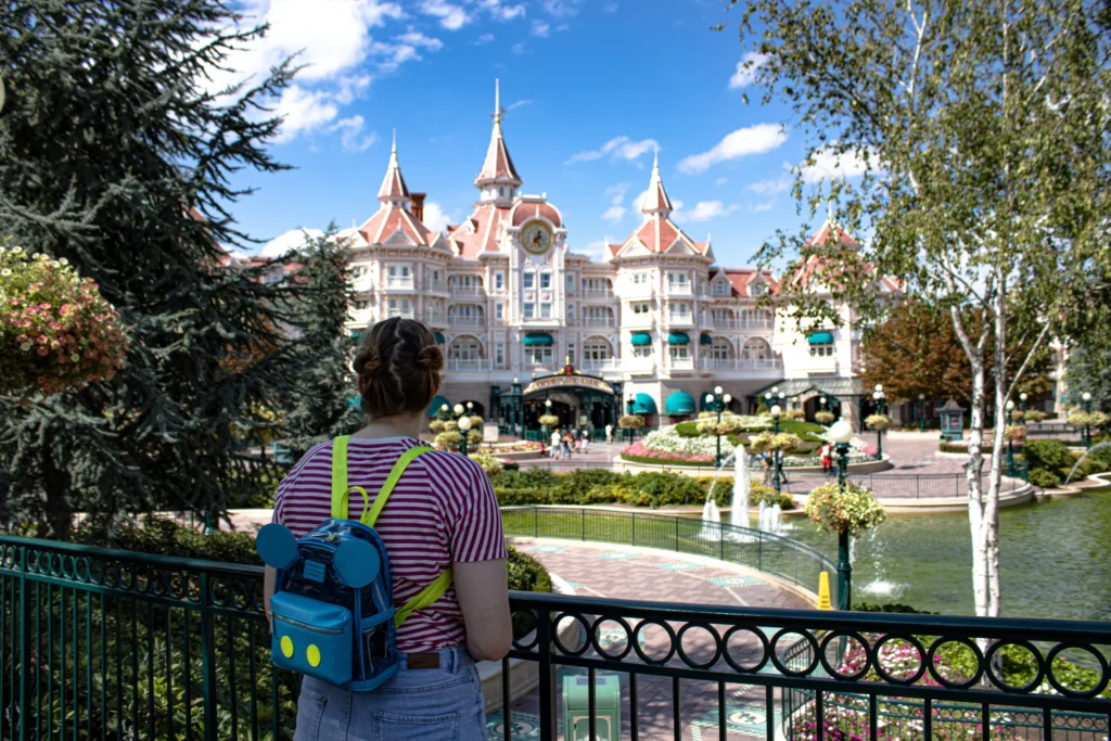 disneyland paris mit einem teenager